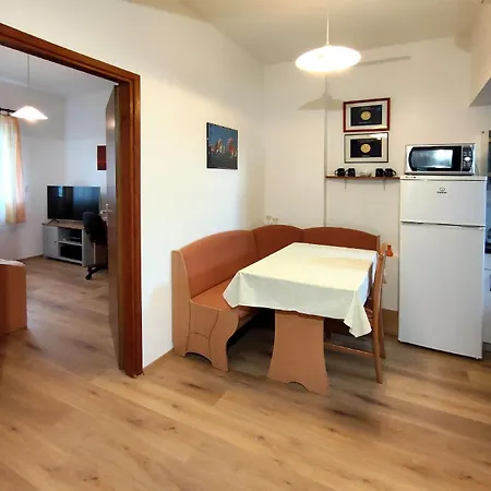 Apartament Carmen Soline (Krk)