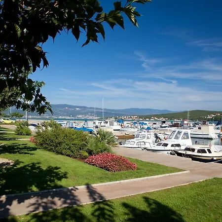 Carmen * Soline (Krk)