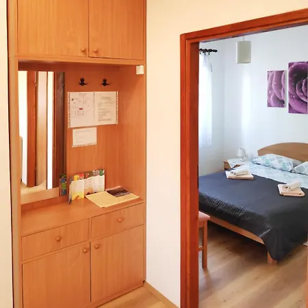 Apartment Carmen